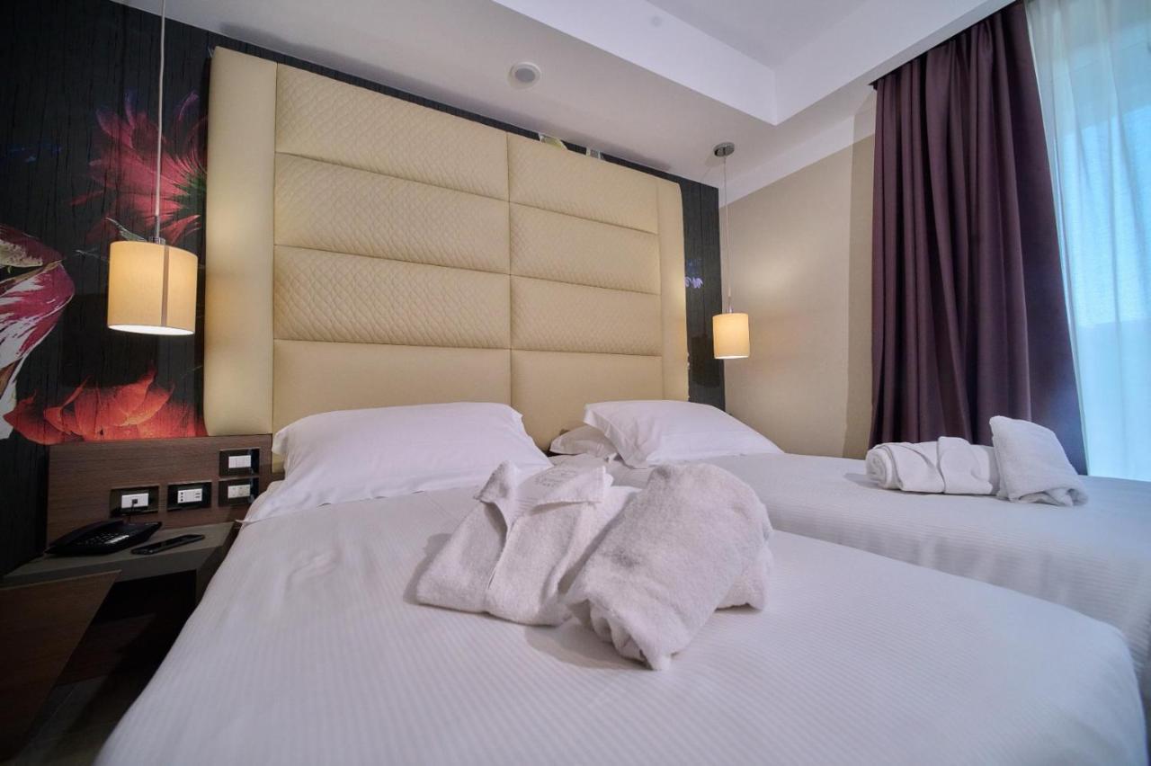 Park Hotel Le Dune Di Giovino Катандзаро Екстериор снимка