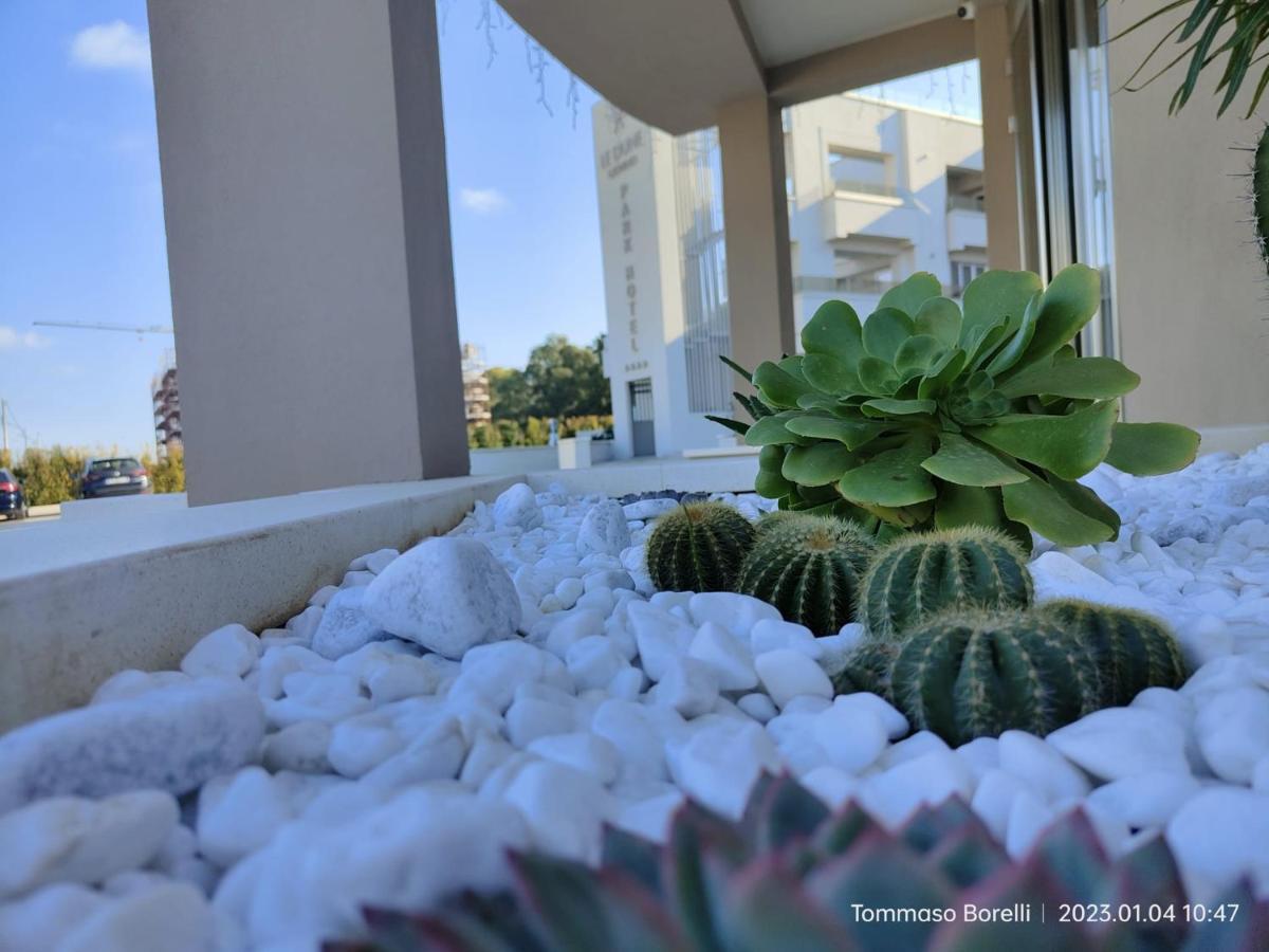 Park Hotel Le Dune Di Giovino Катандзаро Екстериор снимка