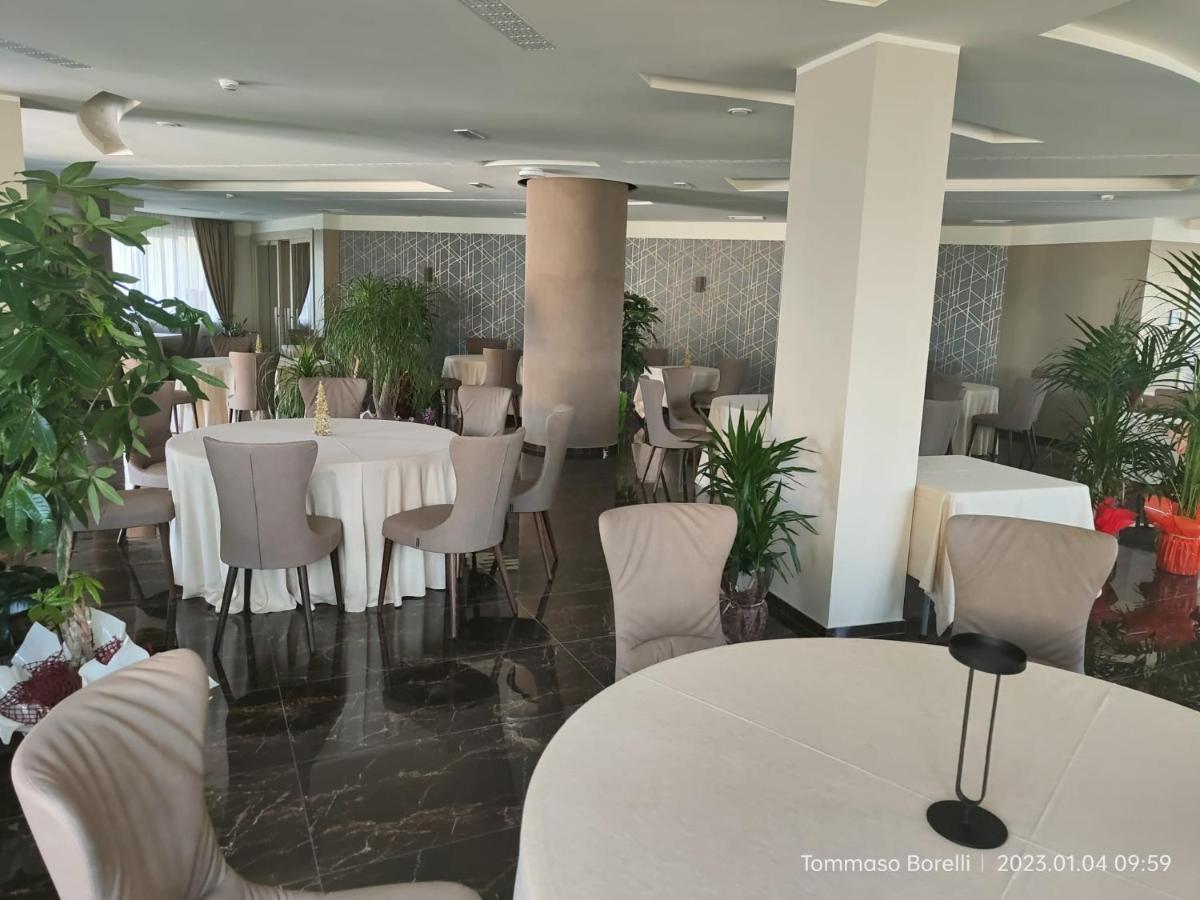 Park Hotel Le Dune Di Giovino Катандзаро Екстериор снимка